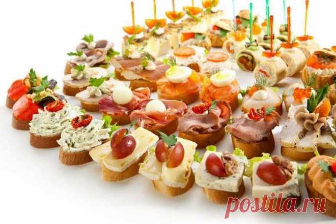 Красивые и вкусные бутерброды на праздничный стол: фотоподборка Красивые и вкусные бутерброды на праздничный стол всегда актуальны на любом празднике. Рецепты детских и взрослых закусочных бутербродов.
