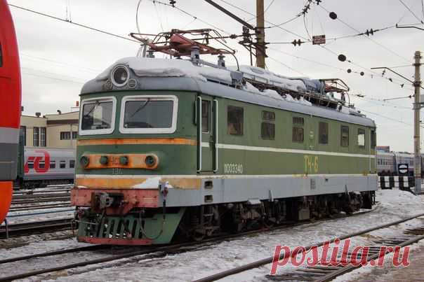 В порезку ЧС2-334, депо Свердловск-Пассажирский