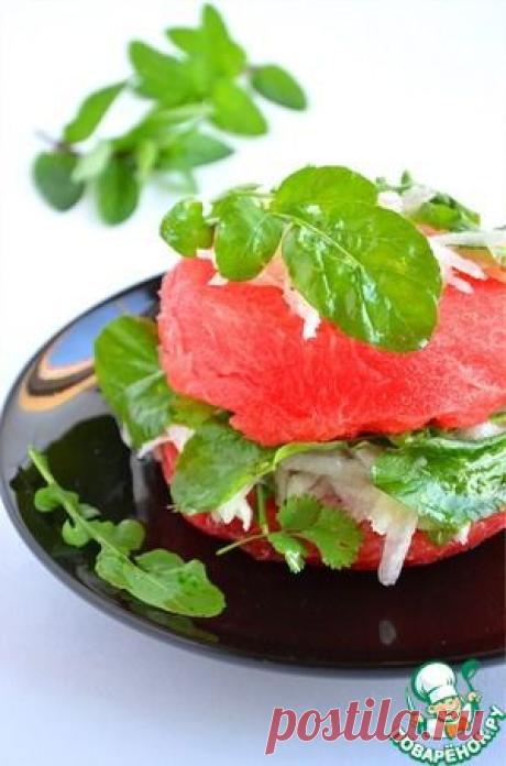Салат из арбуза, рукколы и дайкона - кулинарный рецепт