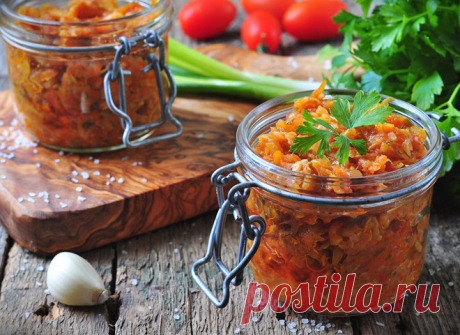 Кабачковая икра: рецепт необычной закуски с яблоками - tochka.net
