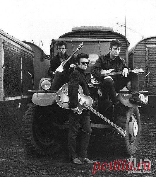 Первая фотосессия The Beatles, 1960 год. 
