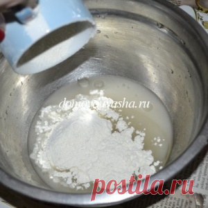 Пицца с солеными огурцами и колбасой - МирТесен