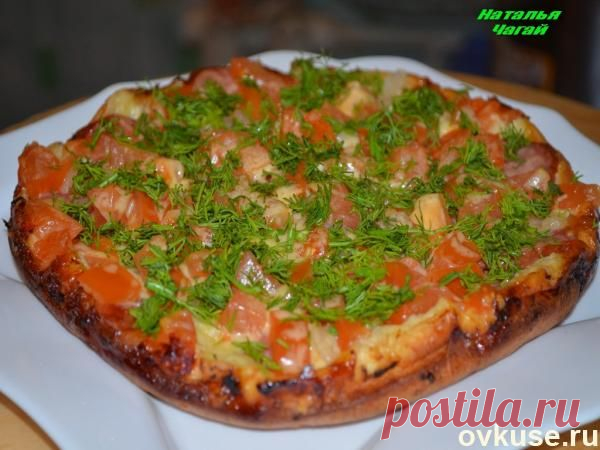 Пицца на сковороде с колбасой и помидорами - Простые рецепты Овкусе.ру
