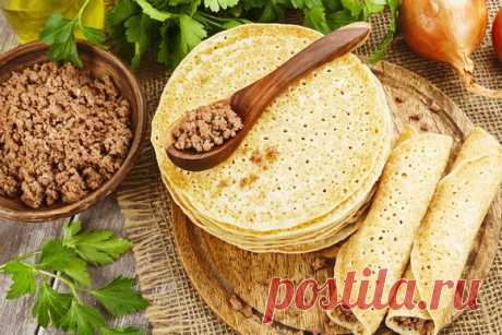Печем блины на Масленицу, вкусные начинки для блинов
