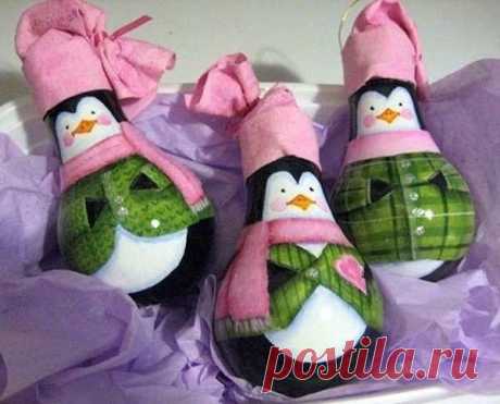 Елочные игрушки из лампочек