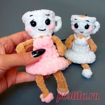 PDF Балерина Капучино крючком. FREE crochet pattern; Аmigurumi toy patterns. Амигуруми схемы и описания на русском. Вязаные игрушки и поделки своими руками #amimore - кукла в виде чашки кофе из плюшевой пряжи, плюшевая балерина Капучино.
