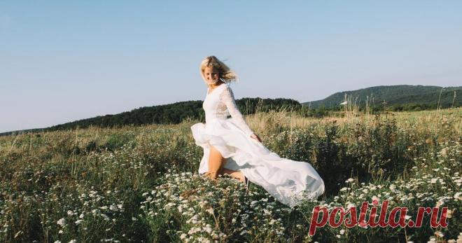 События и переживания из детства сильно влияют на жизнь, во многом определяя решения, предпочтения и желания. Поэтому нужно установить контакт с внутренним ребенком и дать ему то, чего не хватало много лет назад.