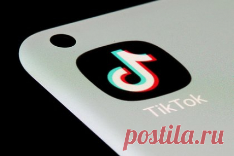 Белый дом поручил федеральным учреждениям оперативно удалить TikTok. Белый дом поручил федеральным учреждениям удалить TikTok со всех устройств и систем в течение 30 дней. Согласно поручению, потребуется скорректировать контракты на информационные технологии, чтобы поставщики обеспечивали безопасность данных в США, исключая использование TikTok на устройствах и системах.