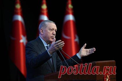 Турция заявила о планах привлечь Израиль к ответственности за действия в Газе. Президент Турции Реджеп Тайип Эрдоган заявил, что Анкара использует все имеющиеся механизмы для привлечения властей Израиля к ответственности. «Мы без колебаний используем все имеющиеся механизмы для привлечения израильских руководителей к ответственности перед законом и историей», — добавил он.