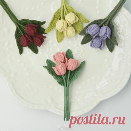 Миниатюрные тюльпаны крючком