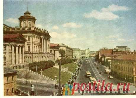 Москва, Россия - Улица Моховая - 1957-й год - г3874 | GRADY.ru