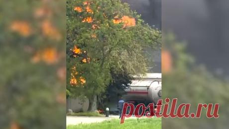 Число пострадавших в результате взрыва на АЗС в Пятигорске увеличилось до шести. Число пострадавших при взрыве на газовой заправке в Пятигорске увеличилось до шести. Об этом в своем Telegram-канале сообщил губернатор Ставропольского края Владимир Владимиров. "Еще четверо человек доставлены в медучреждения. Им ...