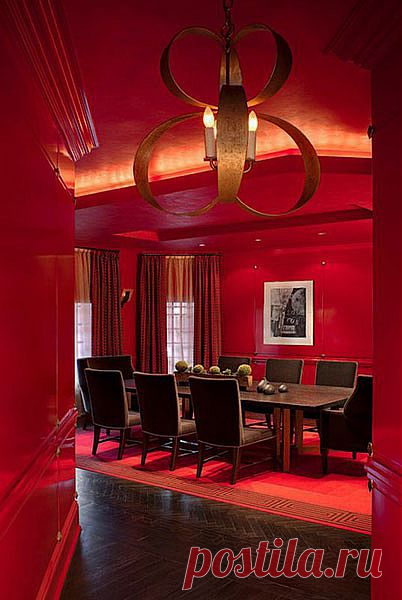 Вишневый интерьер 
Вишня в интерьере: монохромные комнаты

Страстный и неудержимый цвет вишни. Как ни сложно было бы поверить, но при правильном подходе можно всю комнату оформить в красных тонах, сохранив абсолютную гармонию. Это ещё одно доказательство того, что монохромные комнаты совершенно не выглядят скучными.