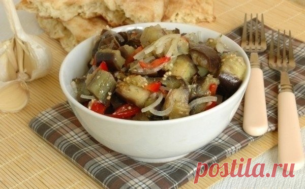 Салат «Баклажаны с перцем» — пикантная закуска к мясу!