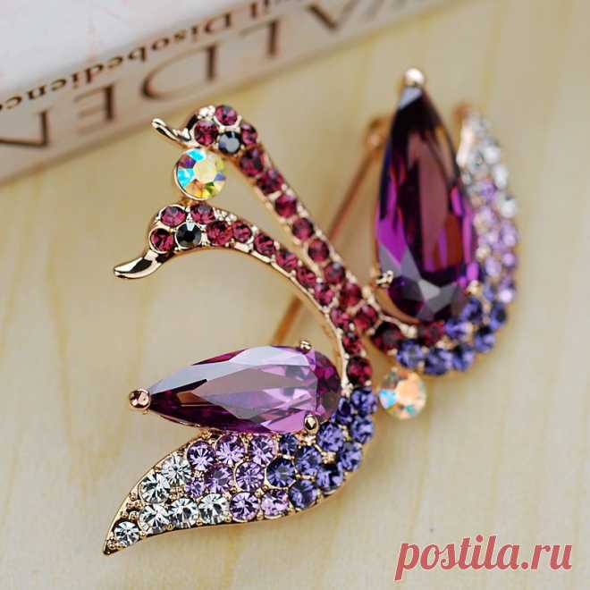 Брошь «Пара лебедей» с камнями Swarovski