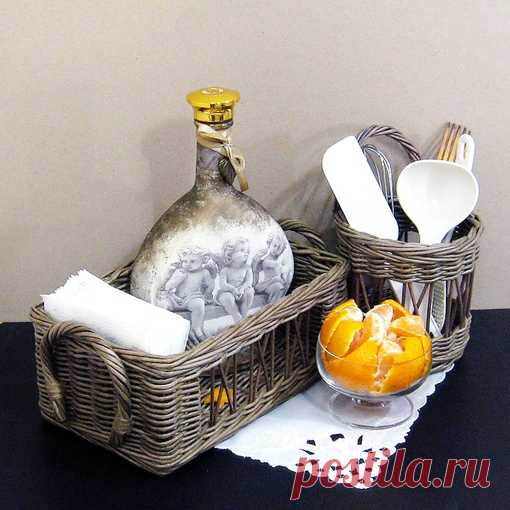 Вот правду говорят, нет ничего хуже, чем ждать и догонять!
Я и в этот раз ждала. Сначала старта конкурса, потом два дня голосования, и вот теперь - когда же уже можно будет опубликовать свою работу.
На первое место я не претендовала, а вот второго никак не ожидала. Участие было ради участия и интереса.
На моей кухне появились новые плетенки, такие нужные и симпатичные!
#длякухни #плетениеизбумажнойлозы #model@tanina_pletenka_club #ручнаяработа #дляхранения #салфетница #нео...