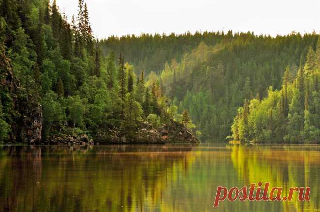 Плейкаст «Воды глубоких морей и озёр - Всё ты вместила, родная Россия, В свой необъятный, бескрайний простор!»
