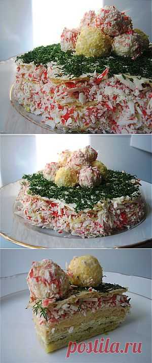 Закусочный торт “Крабовый рай” (из серии “Вкусно, но калорийно!” и для любителей крабовых палочек). Рецепт c фото, мы подскажем, как приготовить!