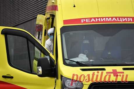 В российском городе девочка попала в реанимацию из-за невнимательности родителей. Полугодовалая девочка из калининградского Правдинска оказалась в реанимации из-за невнимательности родителей. Малышка заразилась от старшего брата бронхитом. Их вместе с матерью положили в больницу Железнодорожного. Когда сын поправился, россиянка вместе с больной девочкой отпросилась домой под расписку.