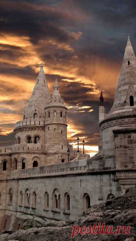 Fisherman's Bastion, Budapest, Hungary  |  Найдено на сайте traveltop.net.
