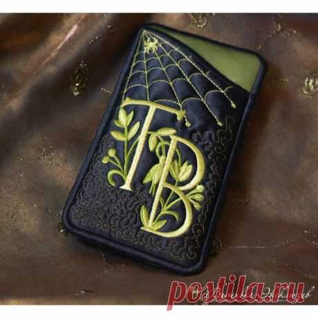 Вышитый очечник с монограммой - Очечник,футляр для очков,чехол для телефона