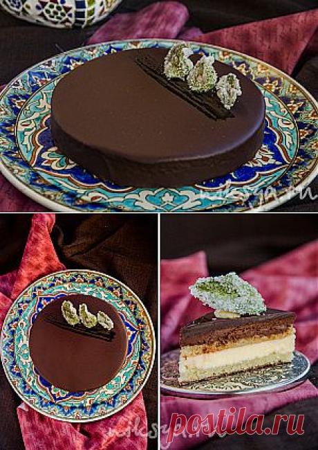 Мятная опера. Не высокий торт, пропитанный бисквит, нежный вкус, вдобавок ко всему еще и очень свежий, мятный.