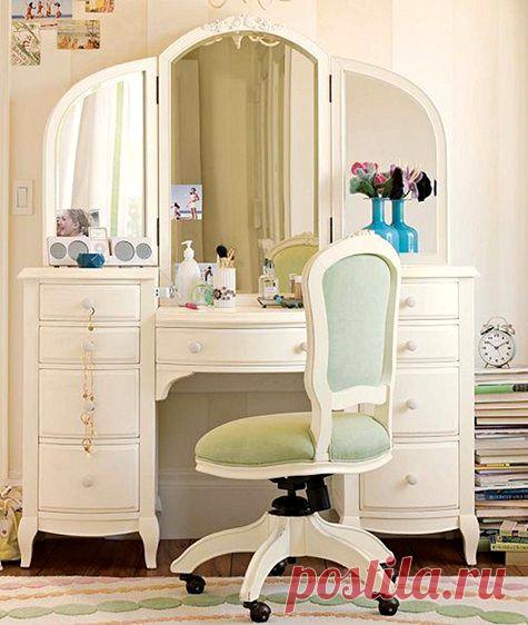 Фотоподборка красивых туалетных столиков