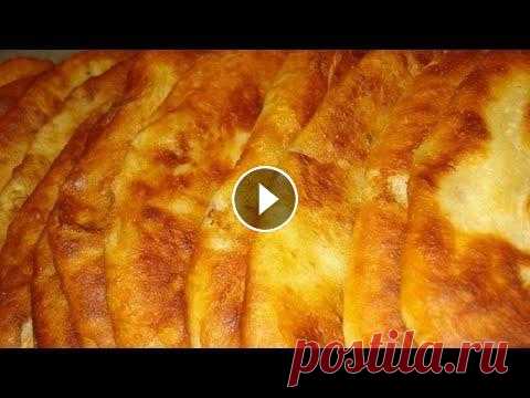 Постные пирожки с картошкой "Лапти",пальчики оближешь! Тесто: 1стакан теплой воды 2.5 стакана муки 1ст.ложка сахара 0.5 ч.ложки соли 2 ст.ложки подсолнечного масла15 грамм дрожжей Начинка: картофель 12 сре...
