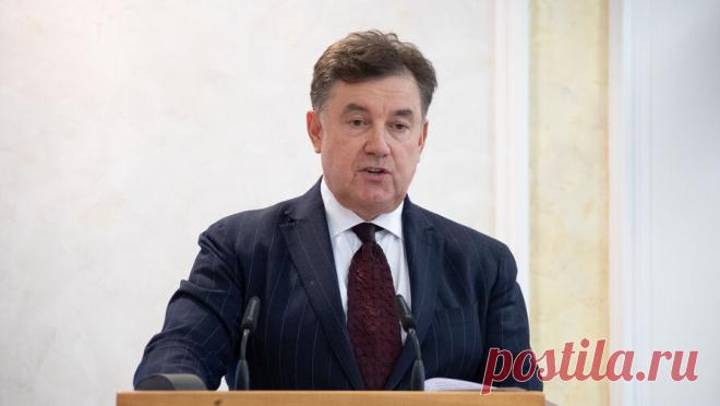 Экс-судья Верховного суда не стал обжаловать у него изъятие имущества и средств. Бывший судья Верховного суда РФ Виктор Момотов отказался оспаривать решение изъять у него и его компаньона Андрея Марченко 9 млрд рублей. Об этом ТАСС сообщили в правоохранительных органах. "Момотов решил не подавать апелляцию на ...