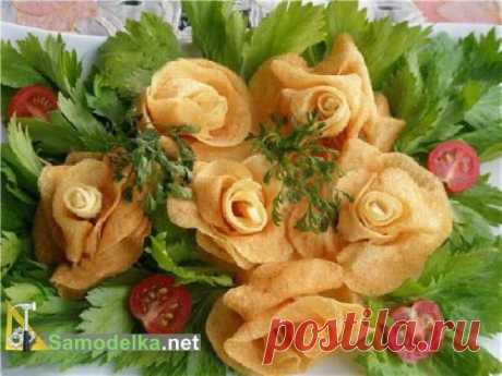 Розы из картофеля во фритюре