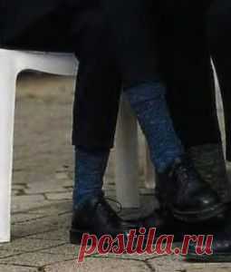 Хобби (рукоделие своими руками): вышивка, вязание » Архив блога » ЖЕНСКИЕ НОСКИ ЦВЕТА МОРСКОЙ ВОЛНЫ – вязание спицами по схеме