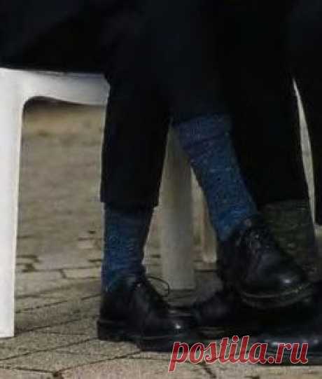 Хобби (рукоделие своими руками): вышивка, вязание » Архив блога » ЖЕНСКИЕ НОСКИ ЦВЕТА МОРСКОЙ ВОЛНЫ – вязание спицами по схеме