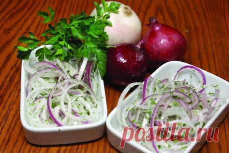 Как замариновать лук в уксусе быстро и вкусно? Варианты для салата и шашлыка 
Весна уже берёт своё, погода налаживается, и совсем скоро мы потянемся, как говорится, поближе к природе. Для многих из нас это понятие напрямую ассоциируется с отдыхом и с шашлыком. В свою очередь, …