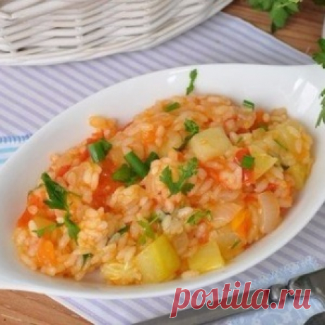 Кабачки с овощами и рисом в мультиварке.
