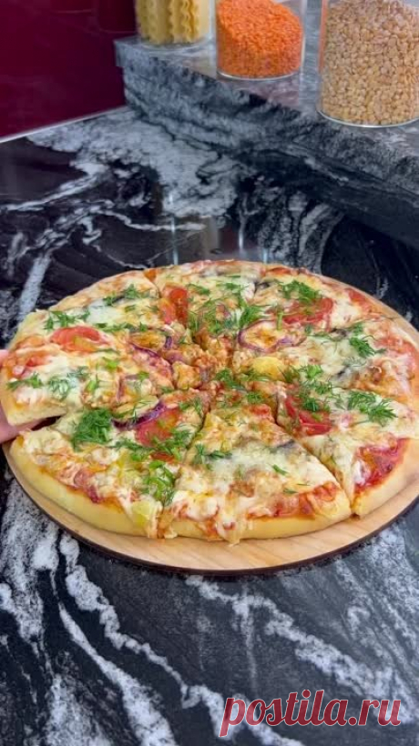 Идеальное тесто для пиццы Подробнее: https://povar.ru/recipes/idealnoe_testo_dlya_piccy-76668.html