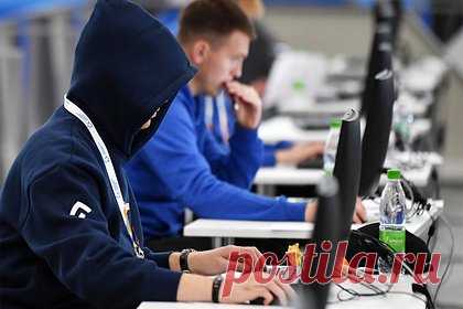 В Совбезе назвали одну из основных причин утечек информации. В Совете Безопасности России назвали одной из основных причин утечек информации наличие уязвимостей и недекларированных возможностей в иностранном программном обеспечении. В ходе профильной сессии эксперты Совбеза обсудили вопросы развития сервисов и услуг в области обеспечения информационной безопасности.