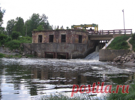 Фото Плотина ГЭС на реке Оредеж в городе Вырица