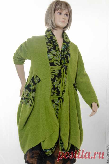 Купить Пальто баллон валяная шерсть стиль бохо экологично чистый большой разм в интернет магазине на Ярмарке Мастеров Купить или заказать Пальто баллон валяная шерсть стиль бохо экологично чистый большой разм в интернет магазине на Ярмарке Мастеров. С доставкой по России и СНГ. Материалы: валяная шерсть, экология. Размер: свободный 52-54