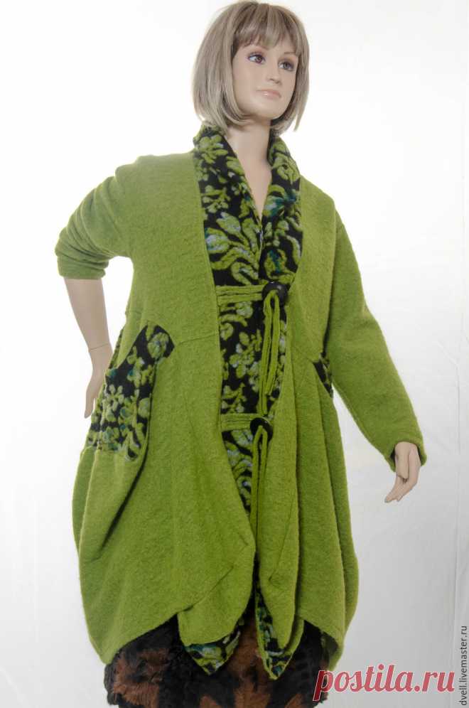 Купить Пальто баллон валяная шерсть стиль бохо экологично чистый большой разм в интернет магазине на Ярмарке Мастеров Купить или заказать Пальто баллон валяная шерсть стиль бохо экологично чистый большой разм в интернет магазине на Ярмарке Мастеров. С доставкой по России и СНГ. Материалы: валяная шерсть, экология. Размер: свободный 52-54