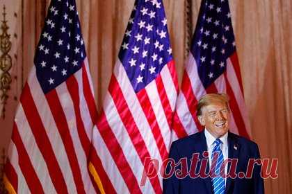 Бывший советник Трампа рассказал о его отношении к ЕС и НАТО. Бывший главный стратег экс-президента США Дональда Трампа Стивен Бэннон в беседе с газетой Corriere della Sera рассказал об отношении политика к Европейскому союзу (ЕС) и НАТО. По его словам, бывшим американский лидер «не друг ЕС, он не друг форуму в Давосе и уж точно не друг технократов в НАТО».