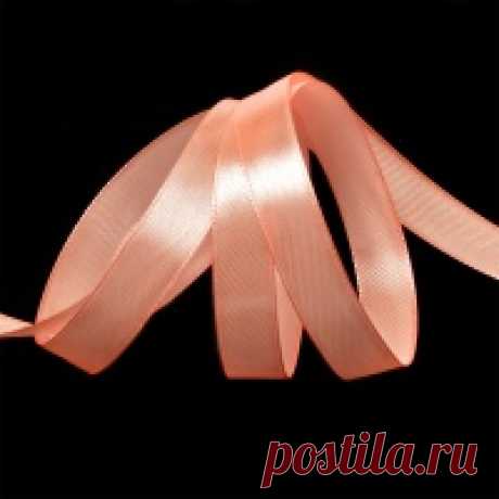 Лента атласная 1/2" (12мм) цв.3068 персиковый IDEAL уп.27,4 м Лента атласная 1/2" (12мм) цв.3068 персиковый IDEAL уп.27,4 м