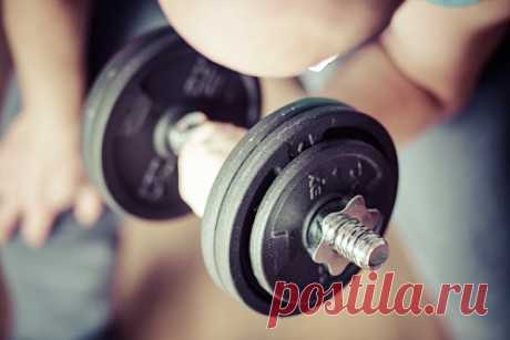 Российских и белорусских тяжелоатлетов отстранили от международных соревнований. Международная федерация тяжелой атлетики (IWF) отстранила российских и белорусских тяжелоатлетов от международных соревнований, которые находятся в ведении этой организации. Решение принято до дальнейшего уведомления, оно распространяется на спортсменов, официальных лиц команд и технических представителей.