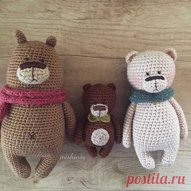 Три медведя🐻🐻🐻 .
Нашли свои домики.
.
three Bears 🐻 🐻🐻
Everyone found his home .
#амигуруми #интерьернаякукла #авторскиймишка #амигуруминазаказ