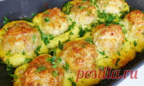 Смешиваем фарш с картошкой: моментальные ленивые пирожки