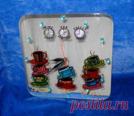 Мастера рукоделия - рукоделие для дома. Бесплатные мастер-классы, фото и видео уроки - Мастер-класс: Часы &quot;Время пить кофе&quot;, витражная роспись с элементами декупажа