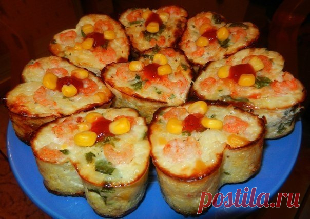 Рисовая запеканка с креветками и кукурузой