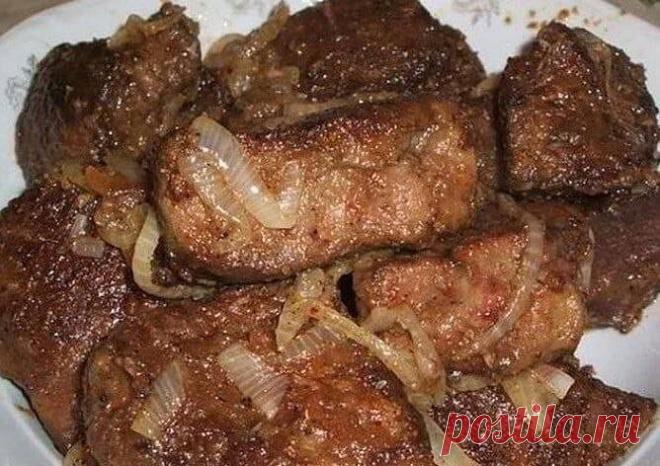 Очень вкусный рецепт печени! Печень получается мягкой, сочной, нежной!
⠀
Готовлю всегда по этому рецепту и подруг научила. Сохраните рецептик! 
⠀
Ингредиенты:
600 г говяжьей печени
1 яйцо
3 зубчика чеснока
1 ч. л. сахара
1 ч. л. соли (без горки)
0,5 ч. л. соды
1 луковица
масло растительное для жарки
мука кукурузная для панировки
⠀
Приготовление:
Печень вымой, обсуши, удали пленку и нарежь крупными кусочками. Приготовь маринад: в миске взбей яйцо с солью, сахаром, содой и ч...