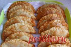 Самые вкусные рецепты: Самые вкусные и сочные чебуреки.