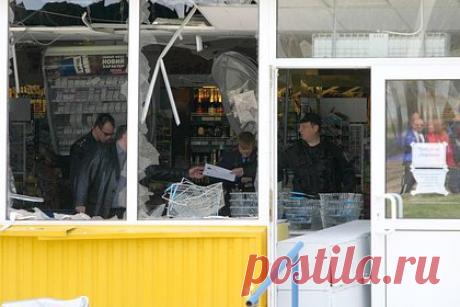 Стало известно о взрывах в центральной части Украины. В городе Кропивницкий (бывший Кировоград), расположенном в центральной части Украины, прозвучала серия взрывов. Об этом сообщает украинское издание «Зеркало недели». «Кропивницкий, местные паблики сообщают о взрывах», — говорится в публикации. Подробности издание не приводит.