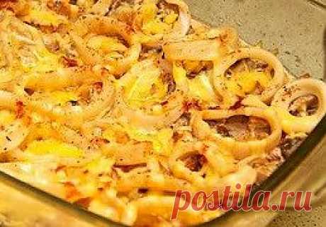 Запеканка из кальмаров с грибами.